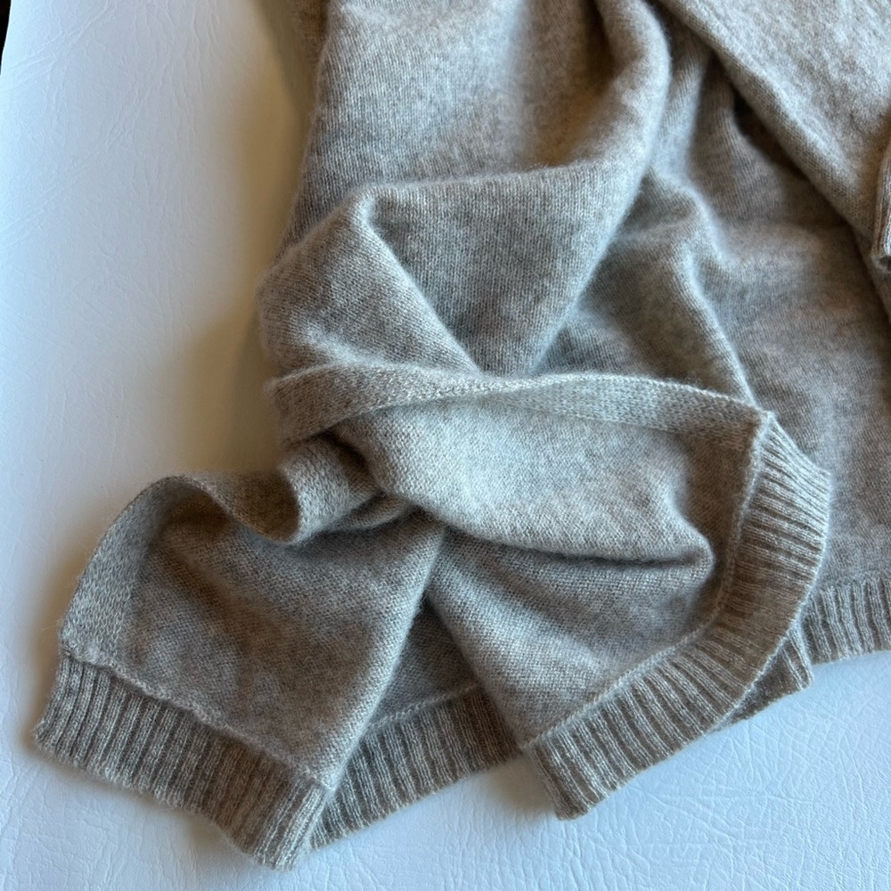 Cashmere Elegant Beige Poncho Turtleneck - Picture 8 of 13